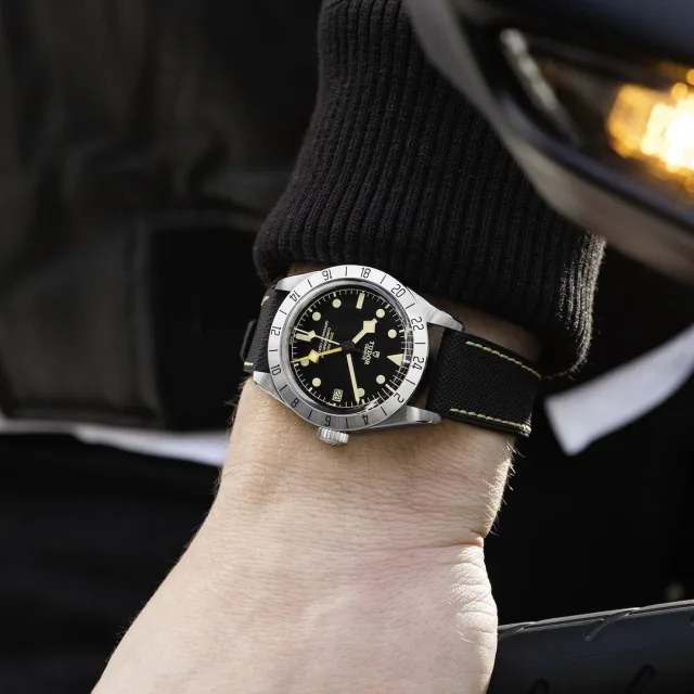 Tudor m25807kn 0002