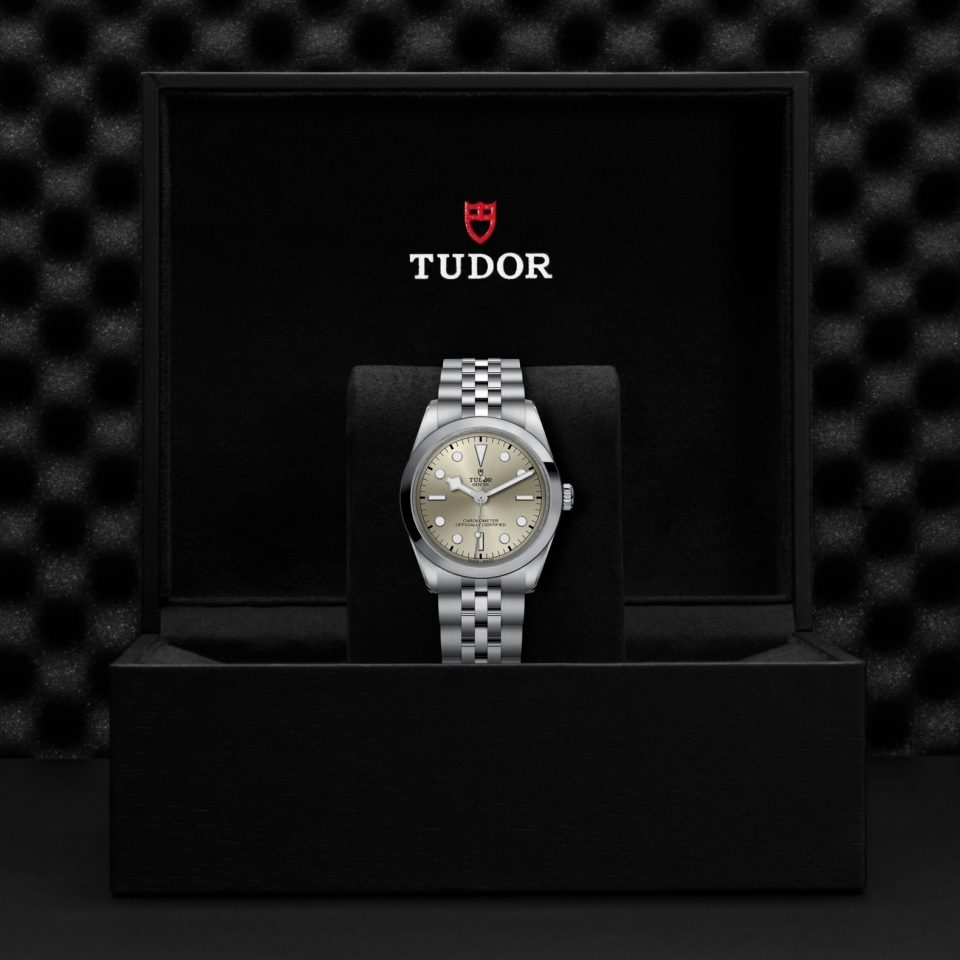 Tudor m79640 0003 2