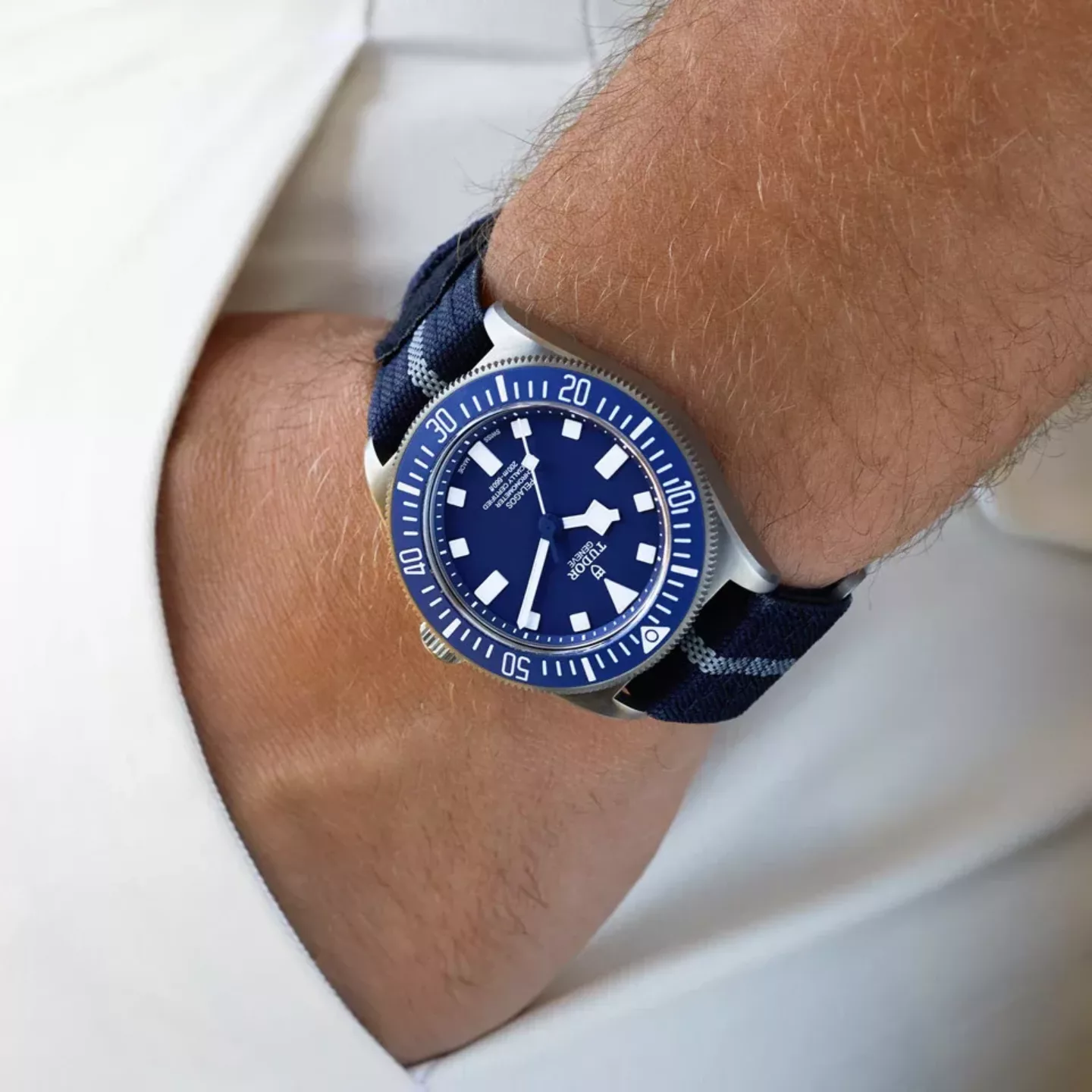 Tudor m25707b 0001