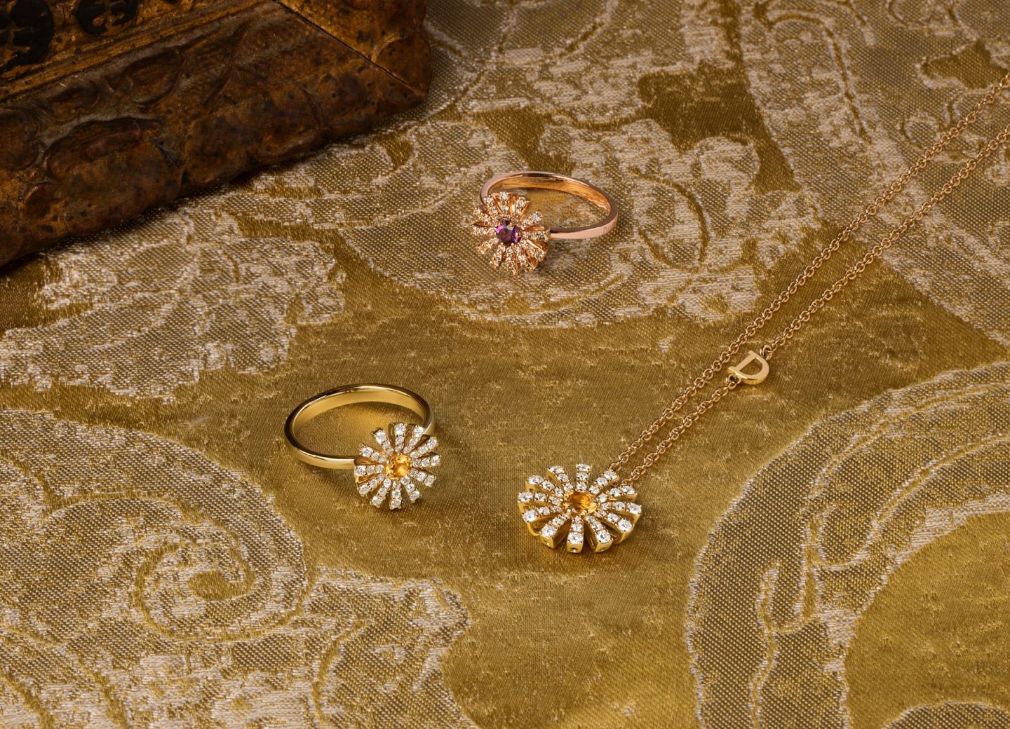 DAMIANI Banner ROSAS 1800x1300 still2