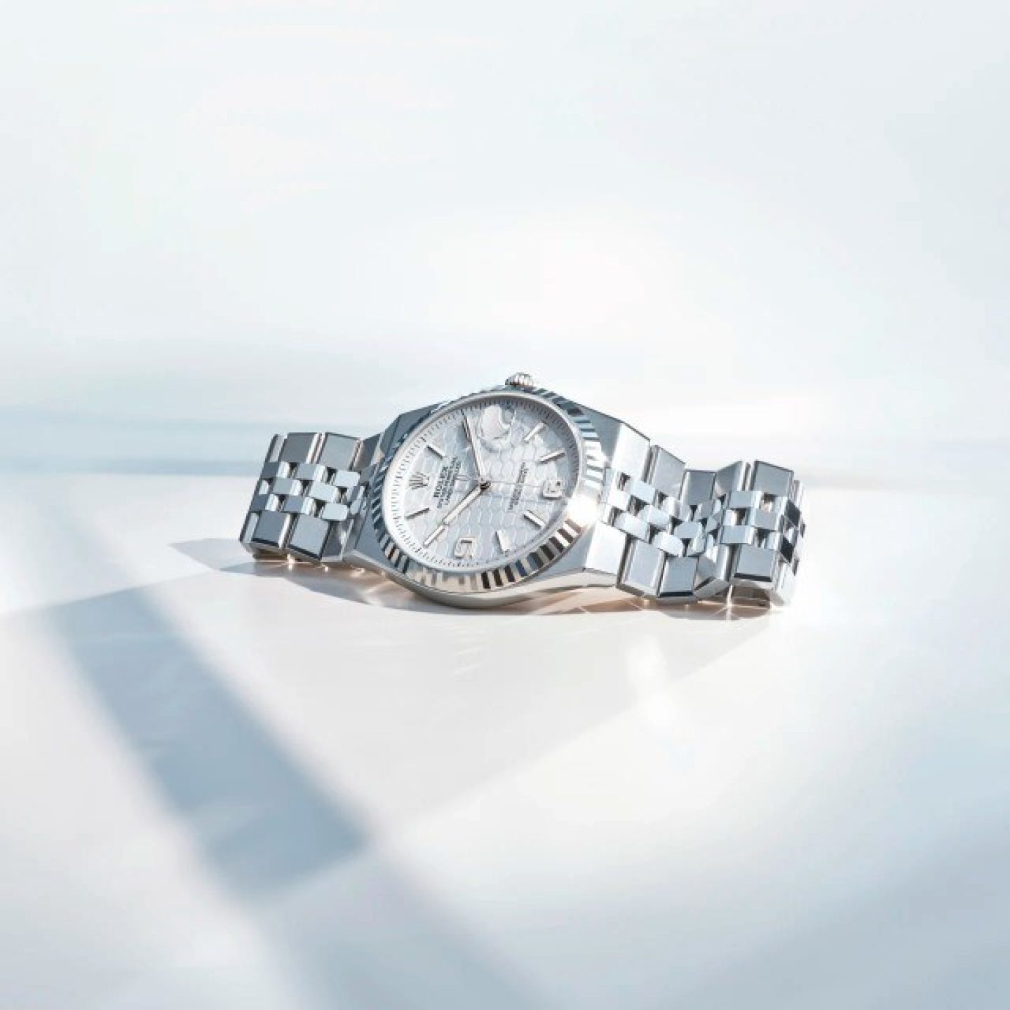 Rolex land dweller m127334 0001 rvb 640x640