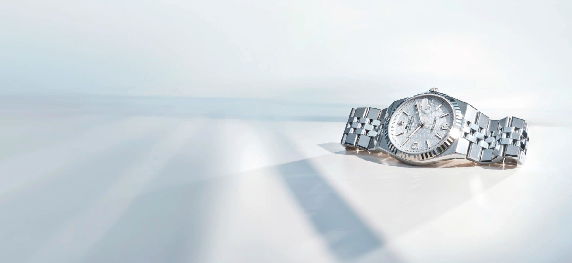 Rolex land dweller m127334 0001 rvb 2000x920