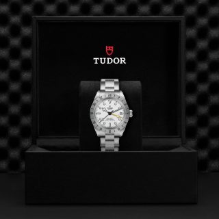 Tudor m79470 0004