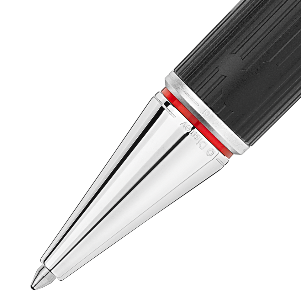 MB119836 Clode Up 2160p