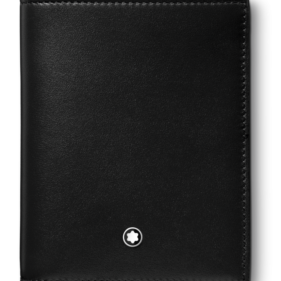 MB129677 Front 2160p