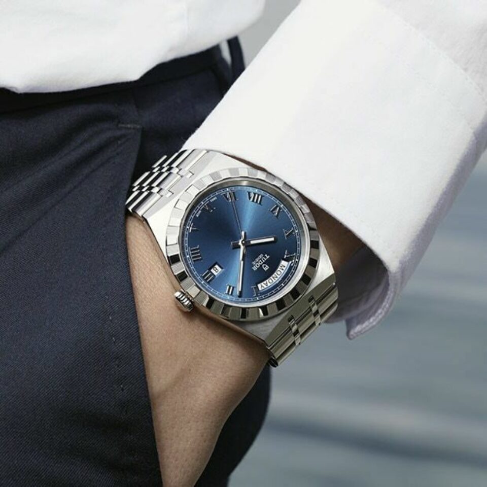 Tudor tudor royal thumbnail