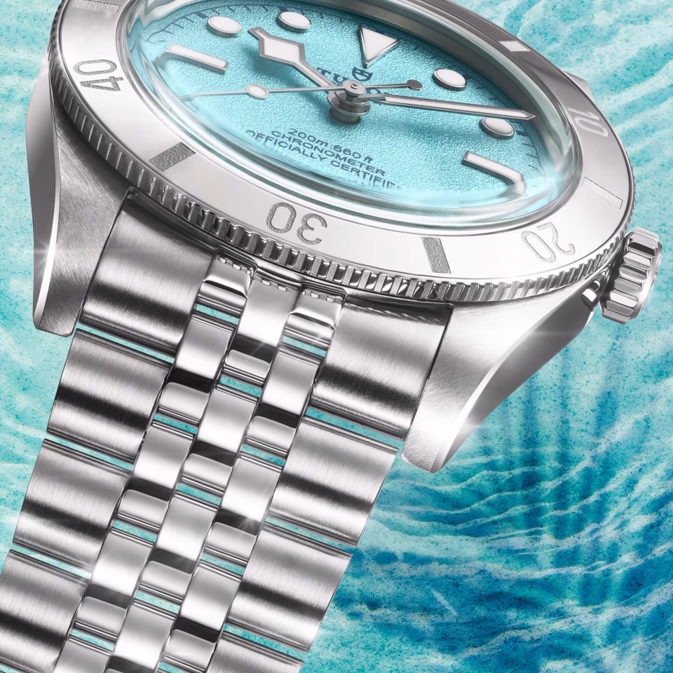 Tudorwatch black bay 54 lagoon blue gallery 06