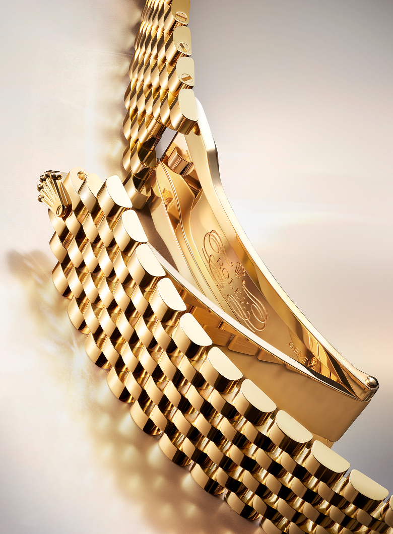 Rolex new watches 2025 perpetual 1908 settimo bracelet m52508 0008 2412uf 002 portrait