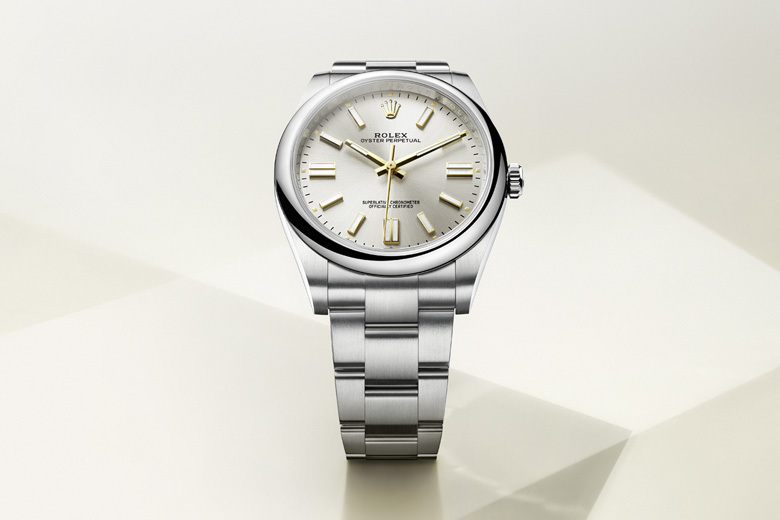 Rolex oyster perpetual cover m124300 0001 2210jva 001 portrait